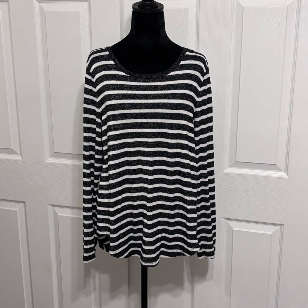 Old Navy Black White Striped Long Sleeve Knit lightweight Sweater Top Size Large